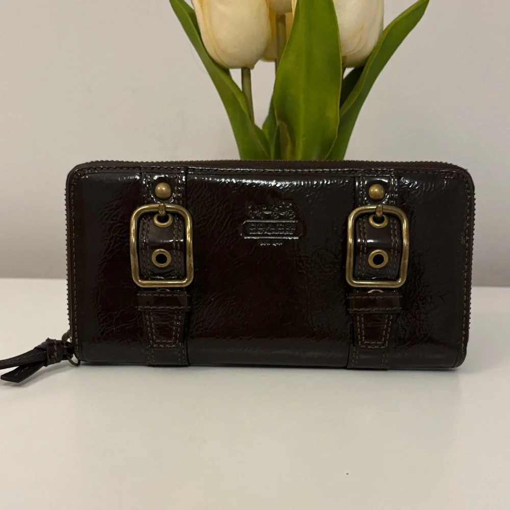 Coach Zoe Legacy Wallet Lavender Interior💜 - Picture 2 of 13